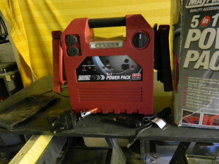 5 in 1 - 12v power pack