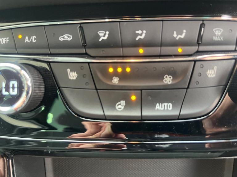 2019 Vauxhall Astra 1.4T 16V 150 Griffin 5dr HATCHBACK PETROL Manual