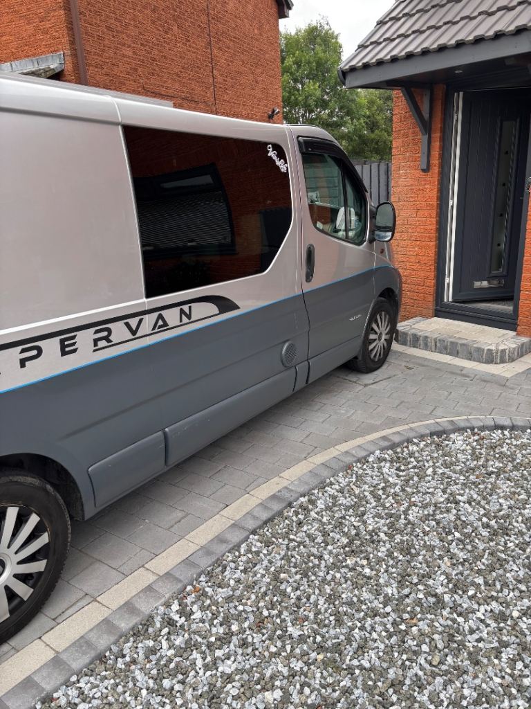 Camper van Renault, TRAFIC, Panel Van, 2004, Manual, 1870 (cc)