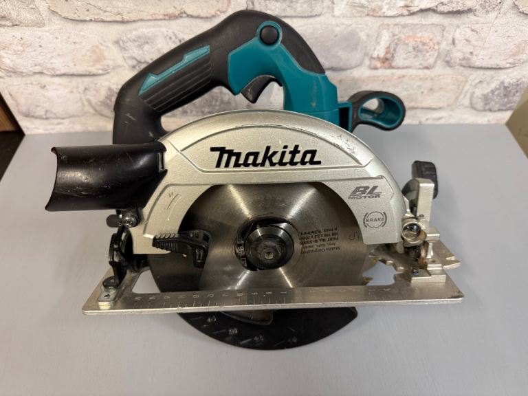 Makita DHS660