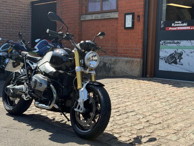 2016 BMW R NINET naked motorcycle in Black 