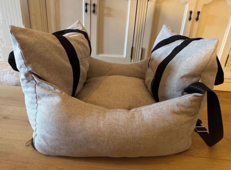 Cosy Dog Bed/Car Bed/Carrier