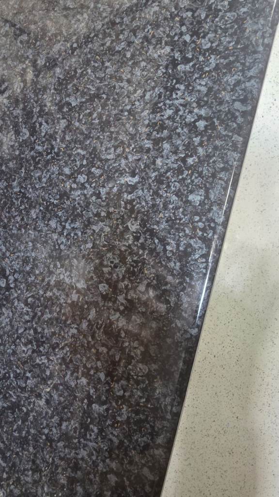 Clearance Sale Laminated Worktop £15 per meter