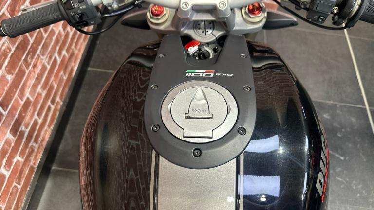 2013 Ducati Monster 1100 Evo ABS DTC ROADSTER Petrol Manual