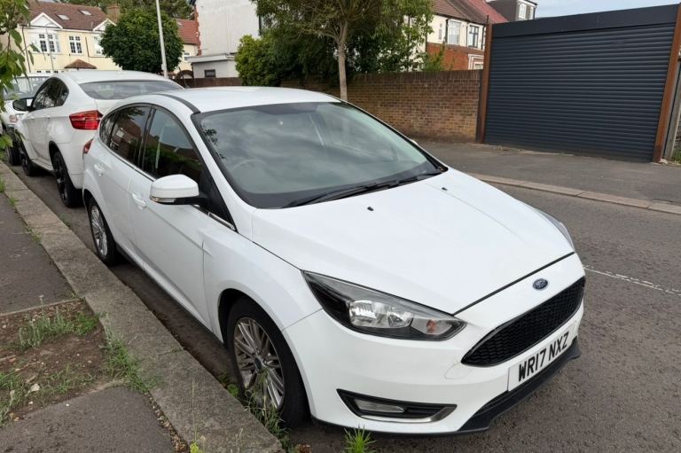 Ford, FOCUS, Hatchback, 2017, Manual, 999 (cc), 5 doors