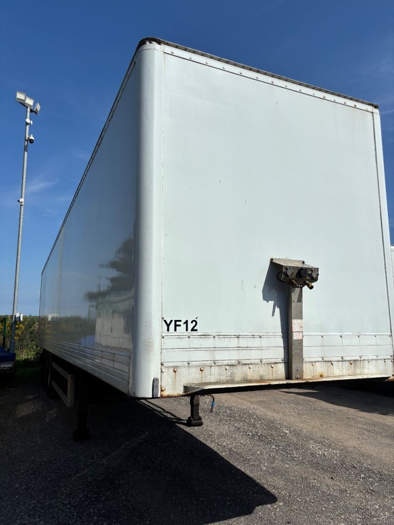Montracon Box Trailer