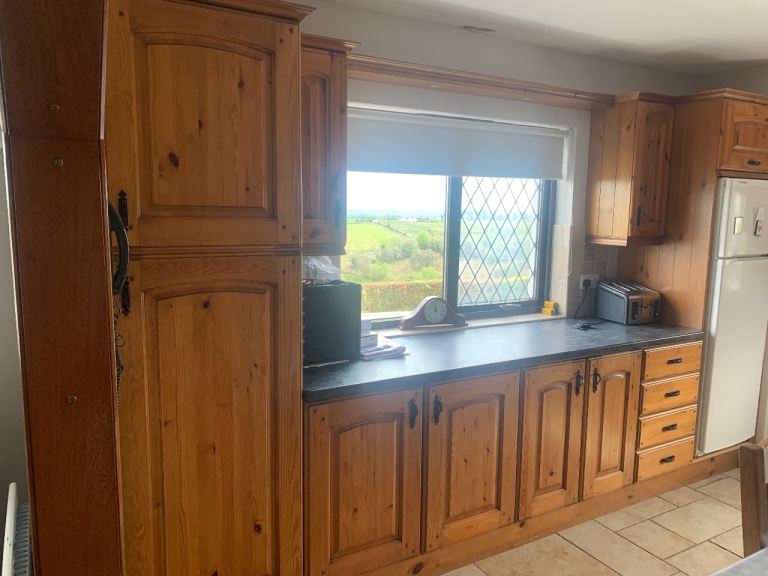 Pine Kitchen Units and Worktop – Good Condition