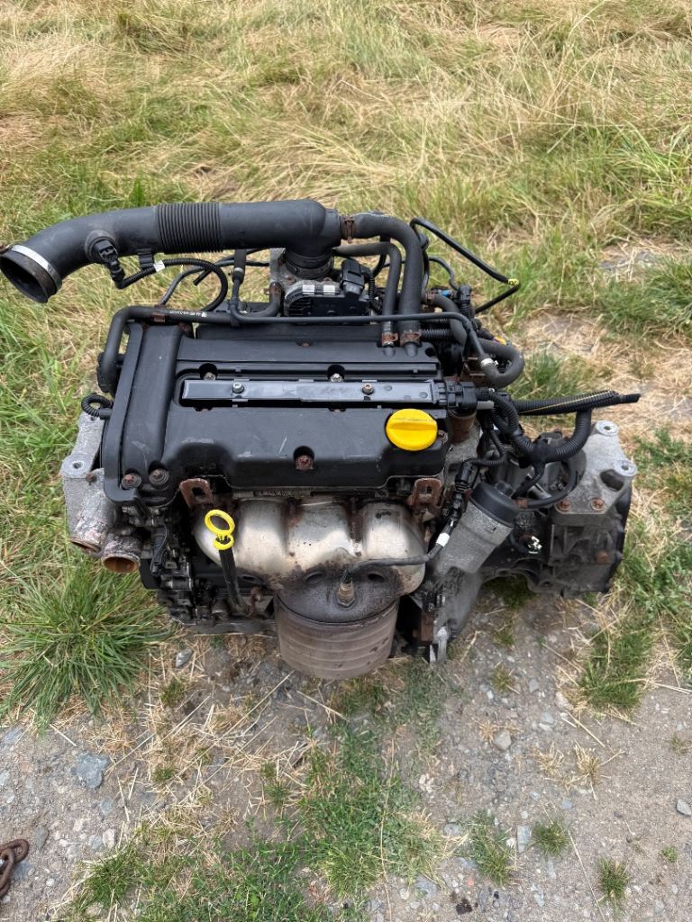 Vauxhall Corsa d 1.2 petrol engine complete 