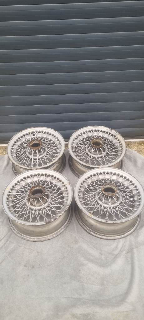 4 Jaguar wire wheels 15 inch