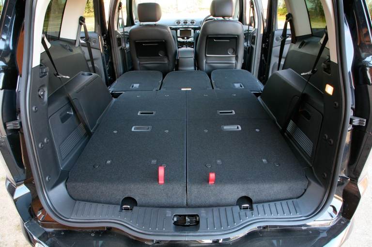 Gardening/Tipping/Cleaning/Shifting/Smaller dimensions stuffs transportation 