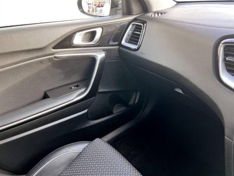 2021 Kia XCeed 1.0T GDi ISG 3 5dr HATCHBACK PETROL Manual