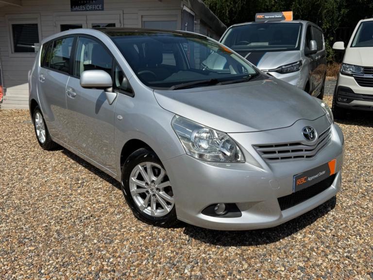 2011 Toyota Verso 1.8 V-Matic TR Multidrive S Euro 5 5dr MPV Petrol Automatic