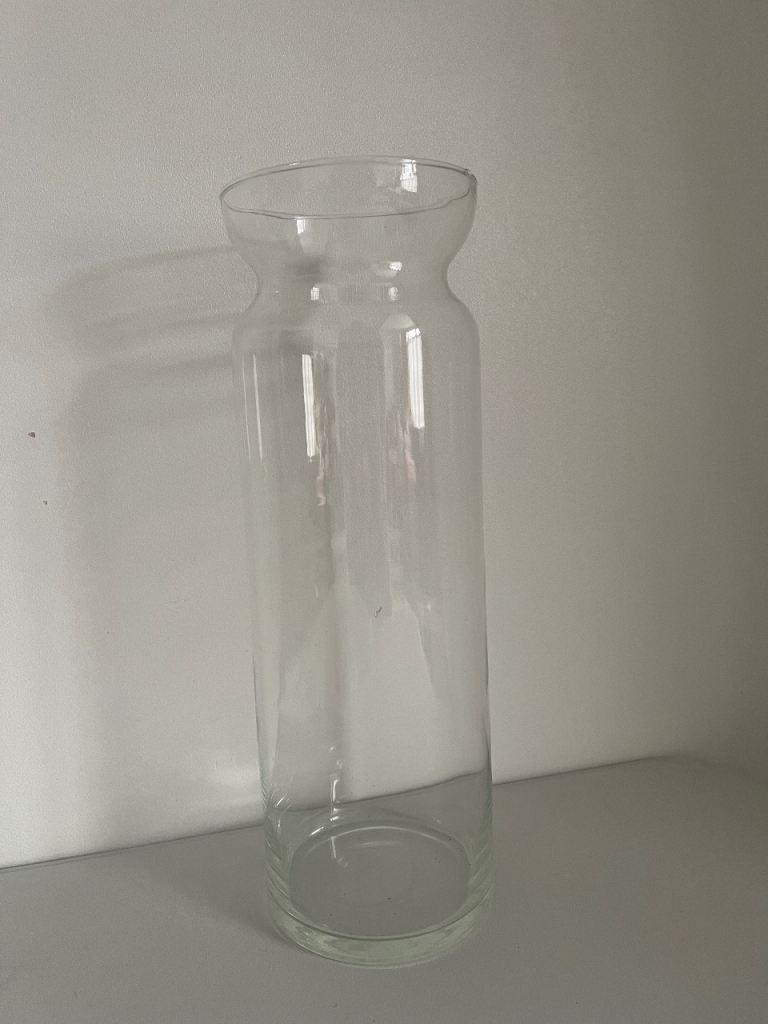 Clear Glass Vase – Tall and Stylish