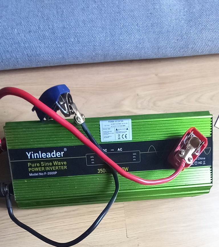 Inverter Pure Sine Wave, 3500W. Excellent condition. 