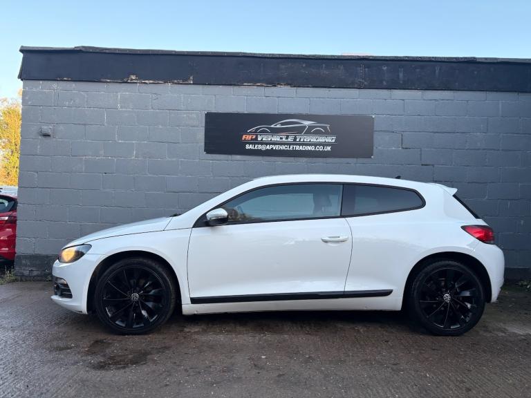 2013 Volkswagen Scirocco 2.0 TDi BlueMotion Tech GT 3dr [Nav/Leather] COUPE Diesel Manual