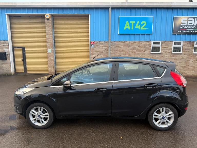 2014 Ford Fiesta 1.25 82 Zetec 5dr HATCHBACK PETROL Manual