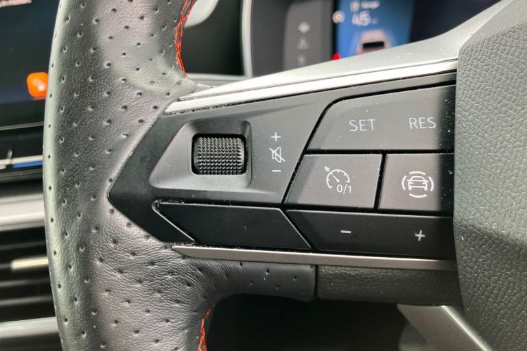 2021 SEAT Leon 1.5 eTSI 150 FR 5dr DSG Estate PETROL Automatic