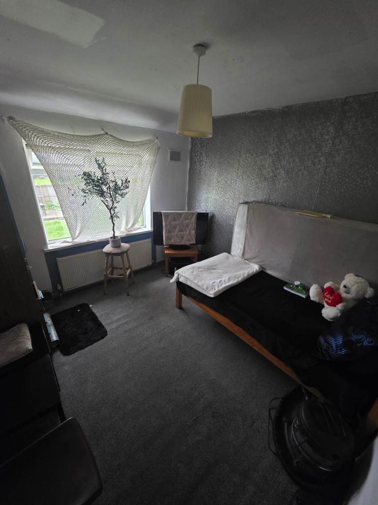Easy Move-In Room – Private Landlord – Bills Included – BD4
