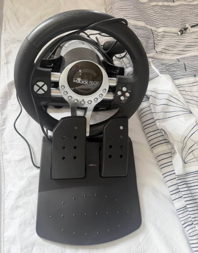 MAXXTECH Racing Wheel & Pedals for Xbox – Good Condition