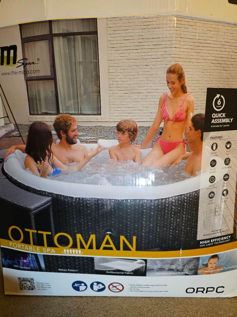MSpa Ottoman 6 Person Portable Hot Tub – Like New