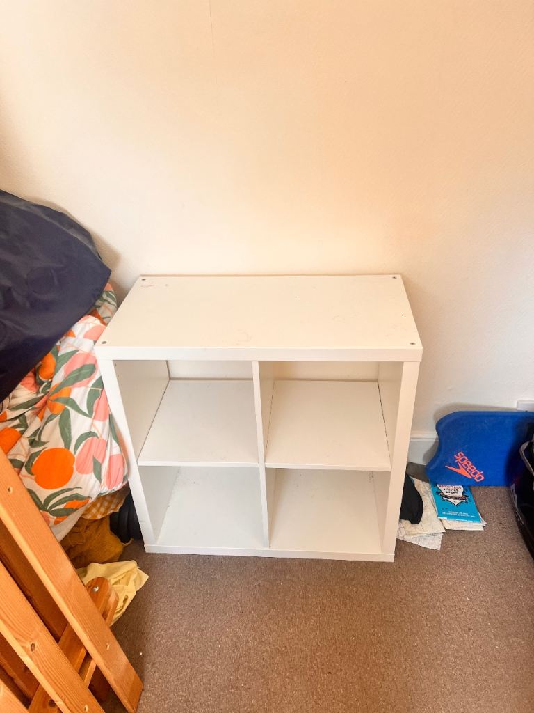 White 4-Cube Storage Unit / Bookshelf – Good Condition