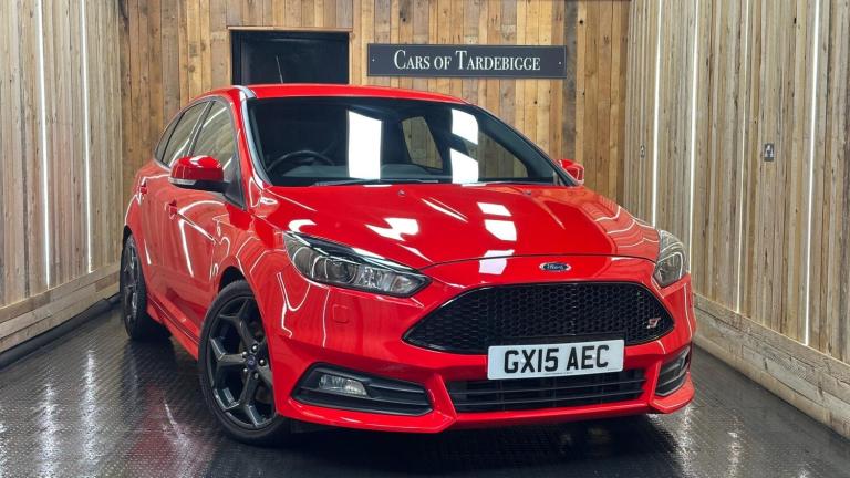 2015 Ford Focus 2.0T EcoBoost ST-3 Euro 6 (s/s) 5dr HATCHBACK Petrol Manual