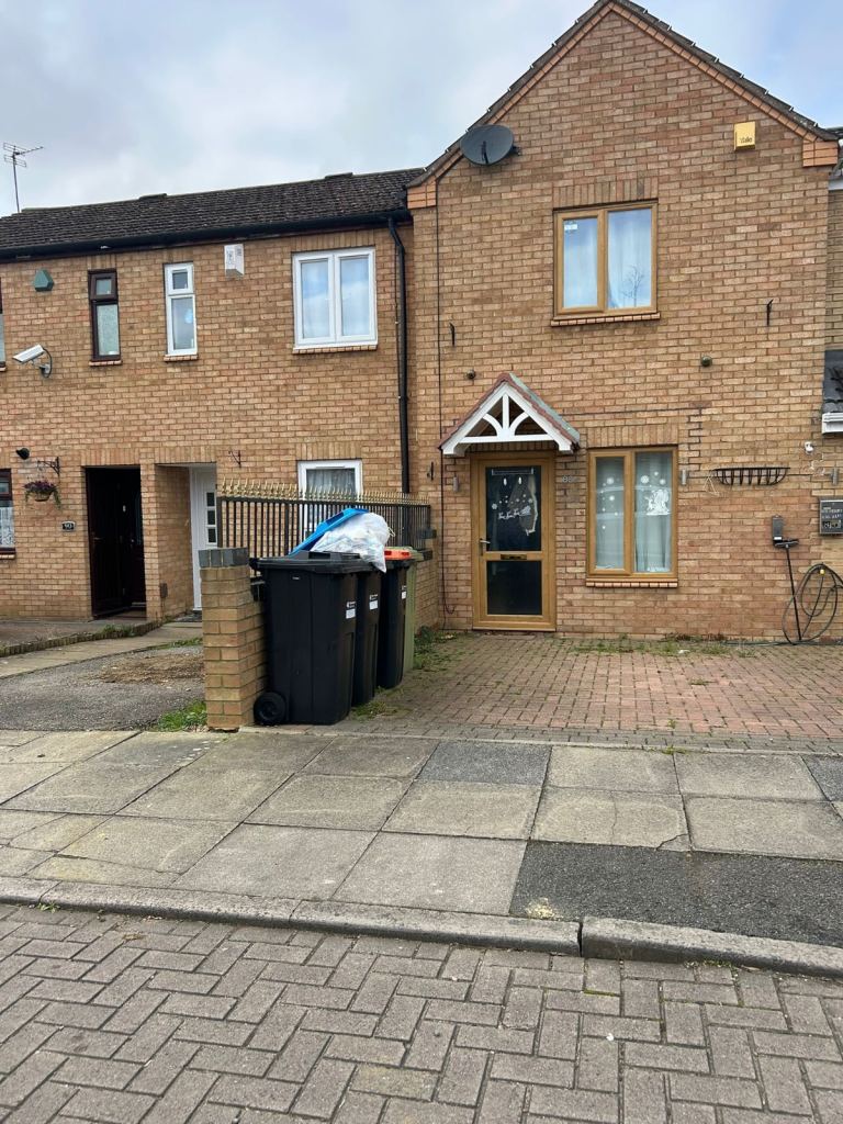 2 Bedroom House to Let in Fishermead.