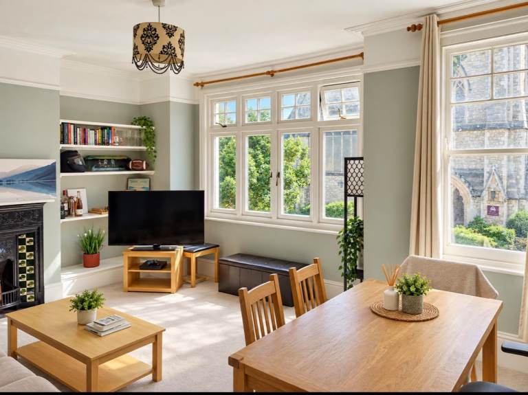 2 Bedroom Flat in Herne Hill
