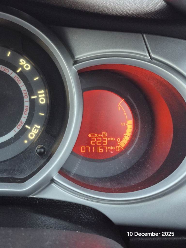 Citroen, C3, Hatchback, 2011, Manual, 1360 (cc), 5 doors