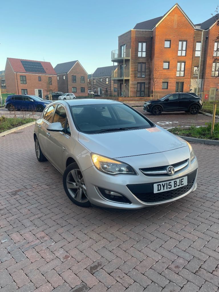 Vauxhall, ASTRA, Hatchback, 2015, Manual, 1598 (cc), 5 doors