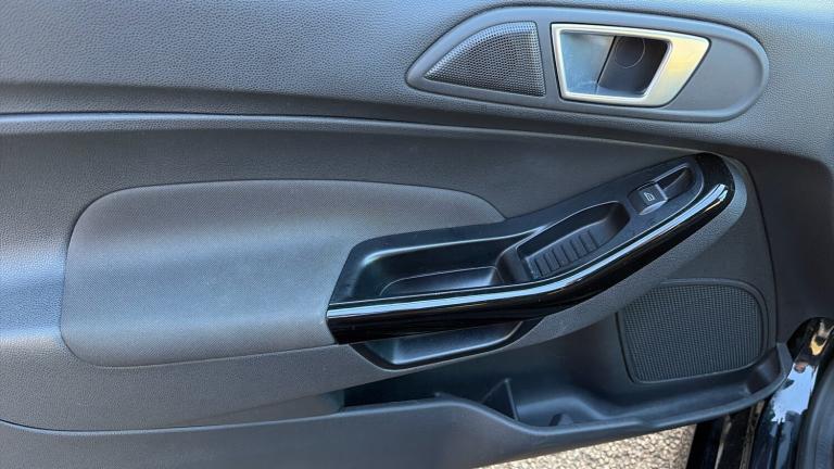 2016 Ford Fiesta 1.0 EcoBoost 140 Zetec S Black 3dr Petrol Hatchback Hatchback Petrol Manual