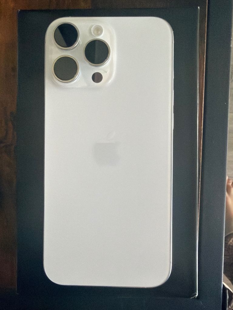 iPhone 16 Pro Max White Titanium 256gb