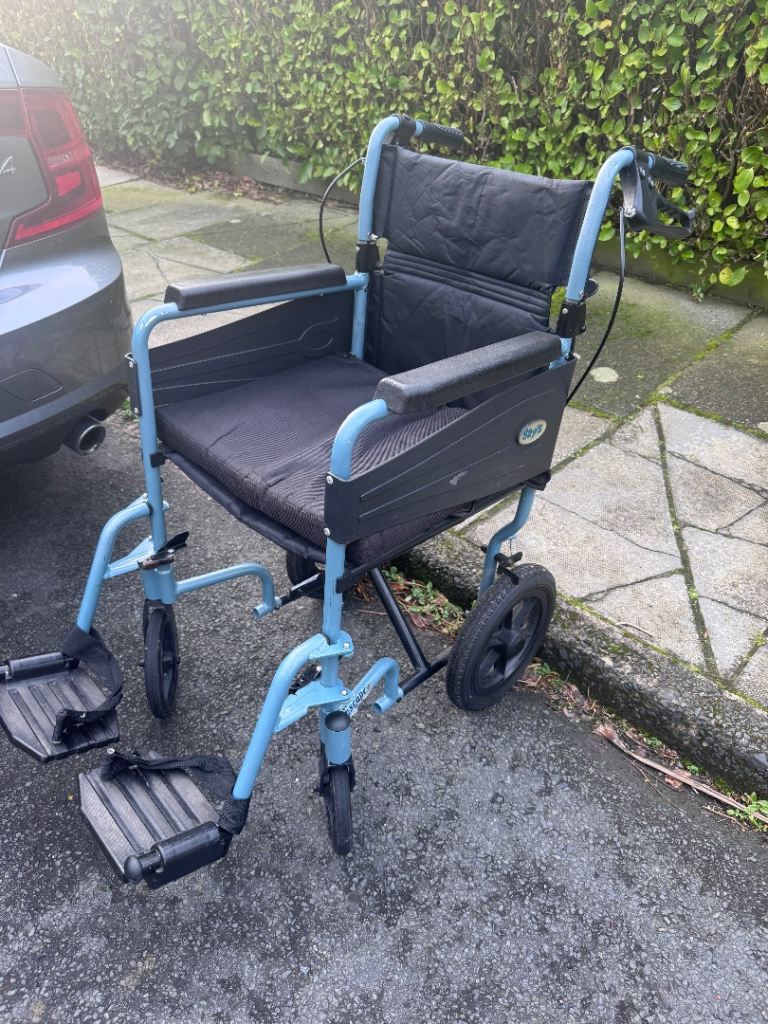 Wheelchair - nearly new, great condition
