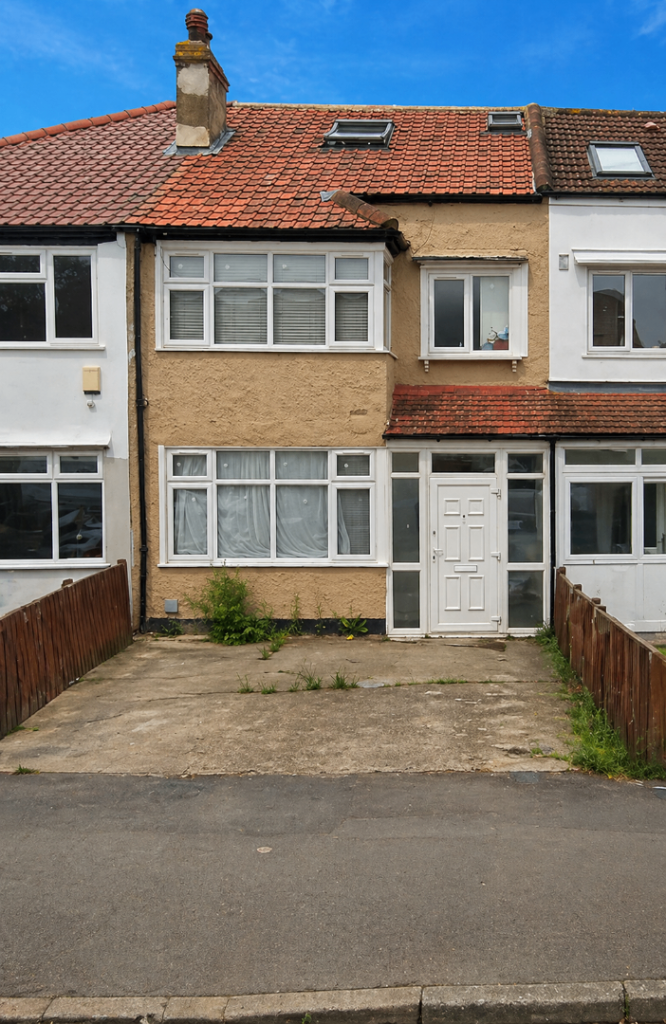 274 Galpin’s Road,	CR7 6EJ - AVAILABLE NOW!