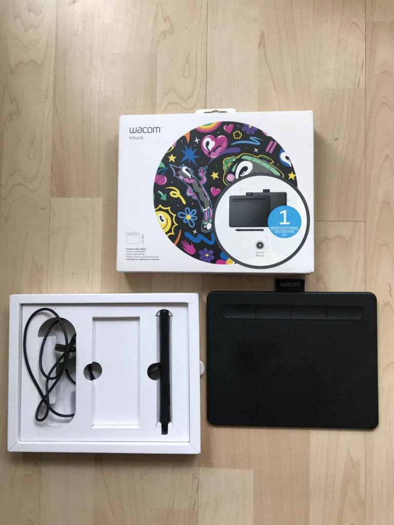 Wacom Intuos Graphic Tablet – Black, Good Condition