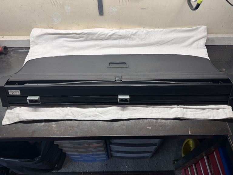 Audi A4/RS4 B7 avant parcel shelf
