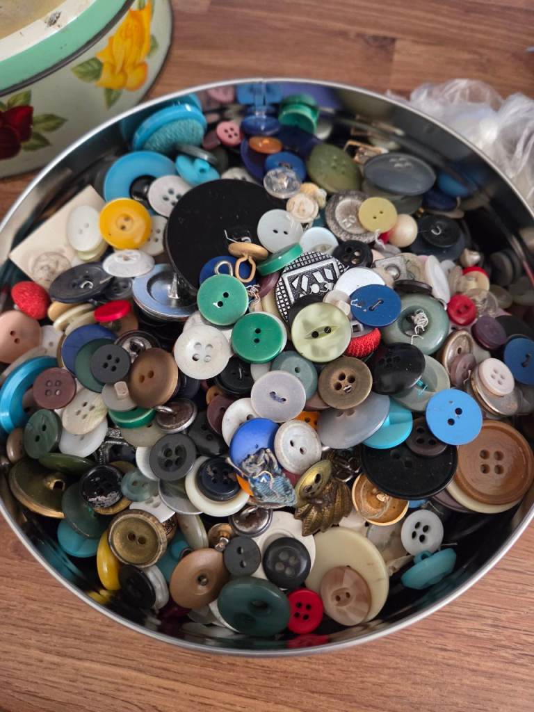 Large Tin Full of Vintage Assorted Buttons