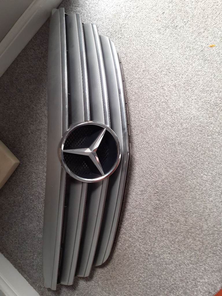 Mercedes B Class Front grill.