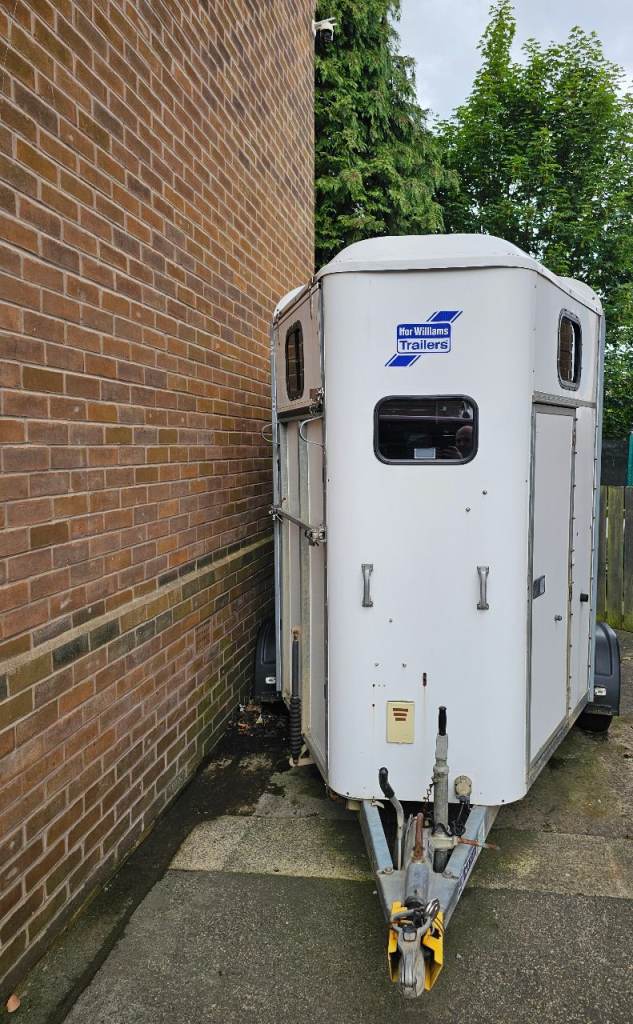 Horse trailer possible bar/coffee bar £3000