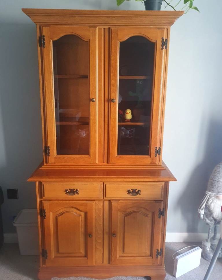Display cabinet