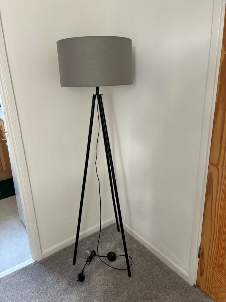 Dunelm tripod metal lamp