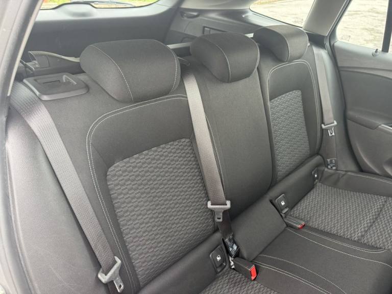 2017 Vauxhall Astra 1.0i Turbo ecoFLEX Design Sports Tourer 5dr Petrol Manual Euro 6 (s/s) (105 E...