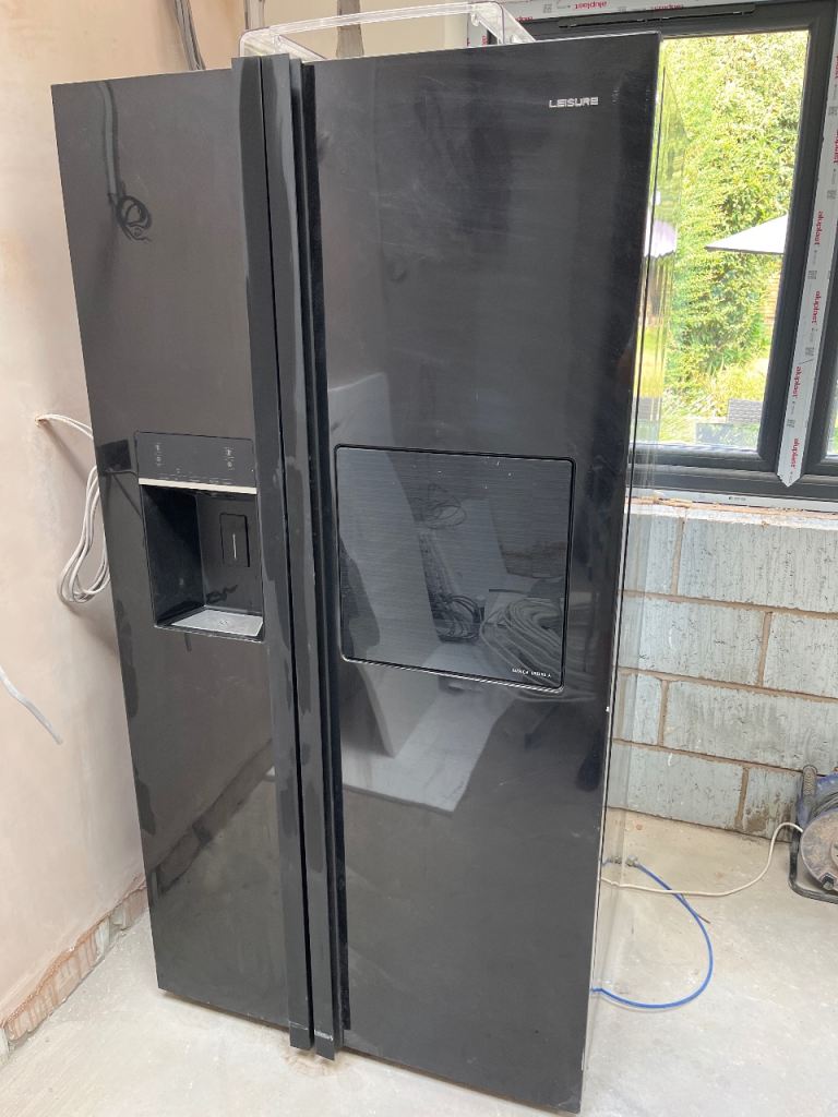 Leisure Black American Style Fridge Freezer – Good Condition