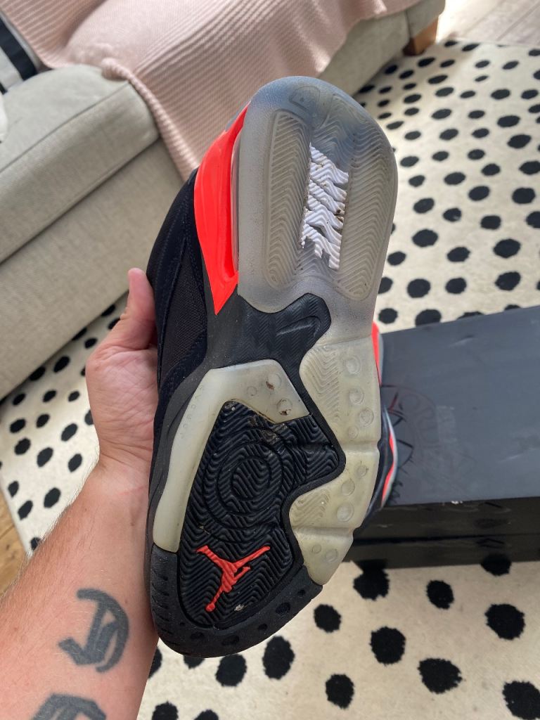 Nike Jordan Trainers - Black and Red, 