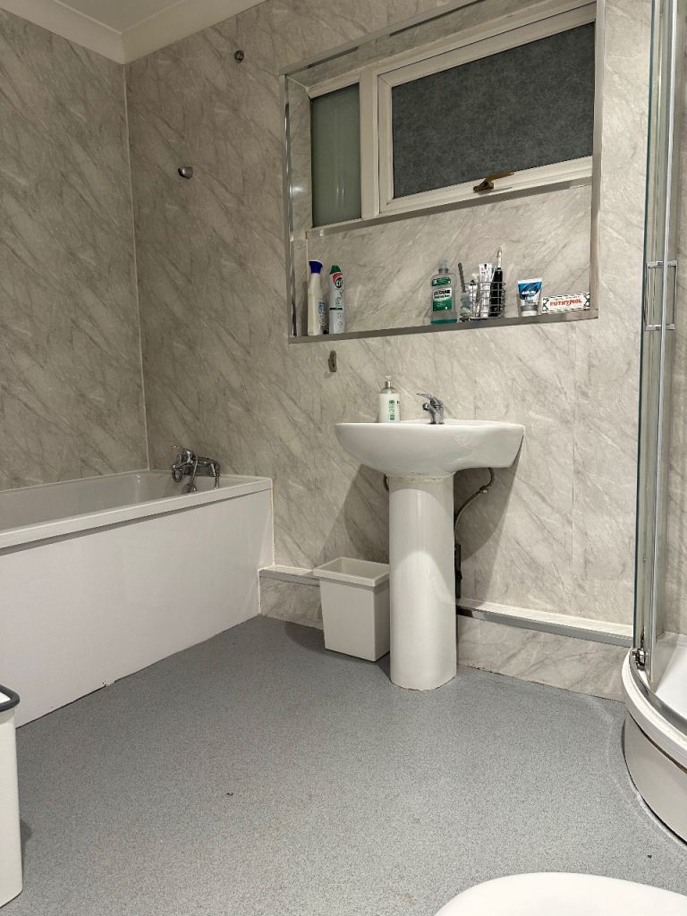 Double Room for rent 🟢🟢🟢