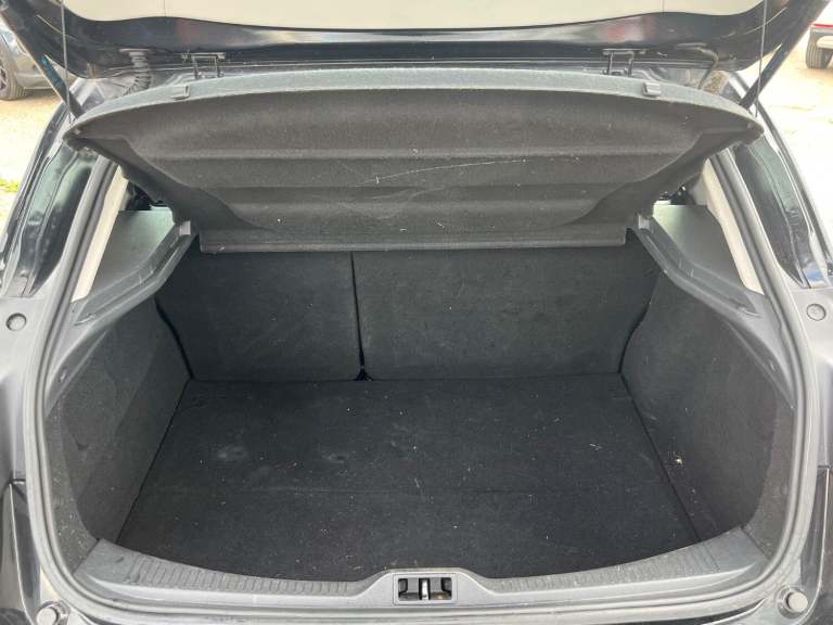 2011 RENAULT MEGANE 1.9 dCi Dynamique TomTom Black - DIESEL - 5 DOOR - PX SWAP