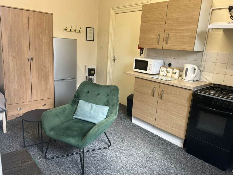 Studio self Contained flat for Rent