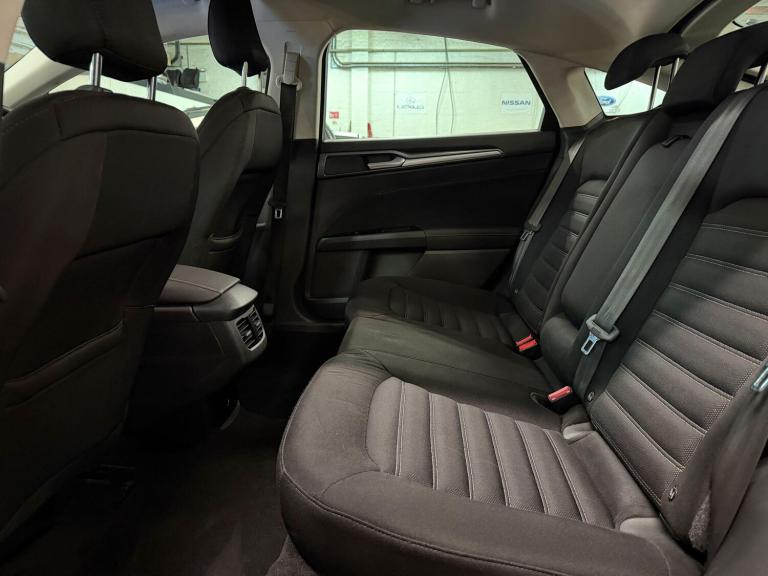 2017 Ford Mondeo 1.5 TDCi ECOnetic Zetec 5dr HATCHBACK DIESEL Manual