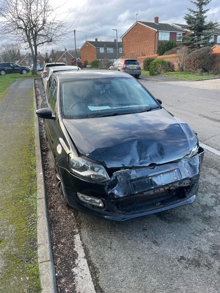 2012 Volkswagen polo black