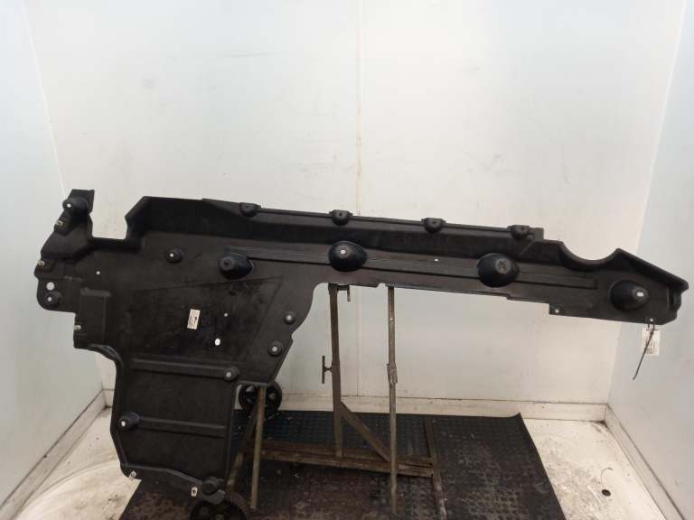 2025 Landrover Range Rover Evoque Undertray/Light Surr